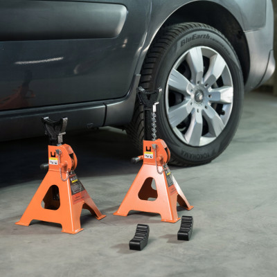 D2445 podpery pod auto 3T s prídavnou poistkou