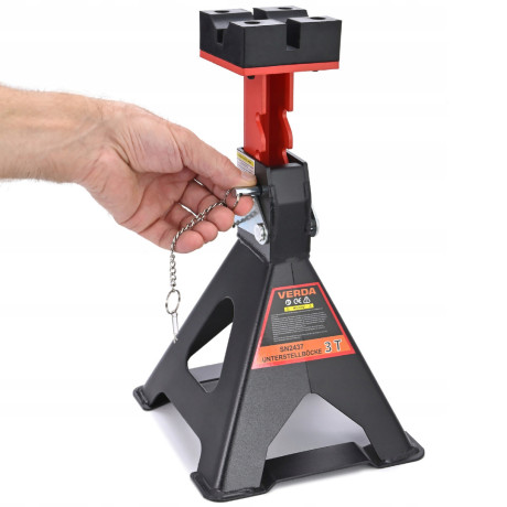 D2437 podpery pod auto 3T s prídavnou poistkou