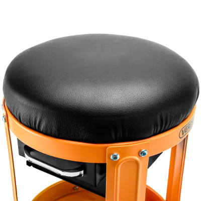 D6715 dielenská stolička otočná 360°