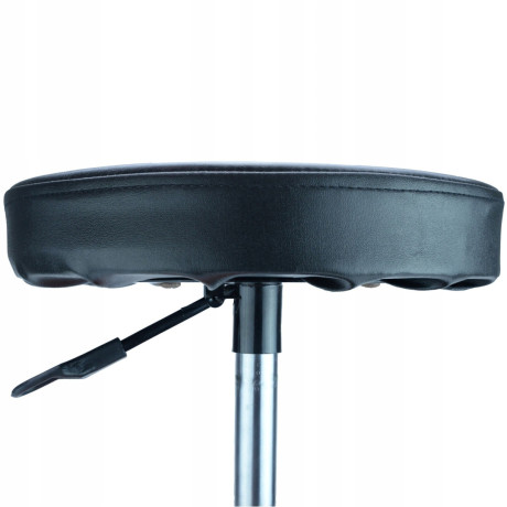 D6713 dielenská stolička otočná